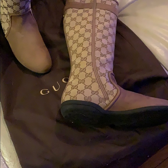 Women’s Gucci boots original worn twice - Picture 2 of 3